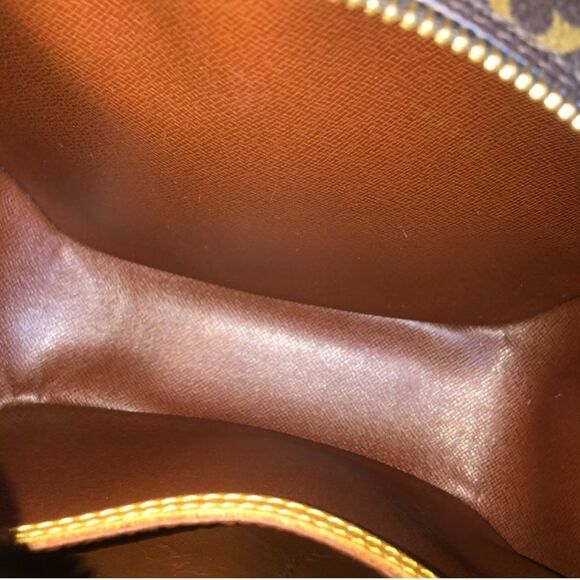 Auth LOUIS VUITTON BLOIS Monogram Crossbody Shoulder Bag w/ LV DUST BAG & COA - Picture 12 of 17